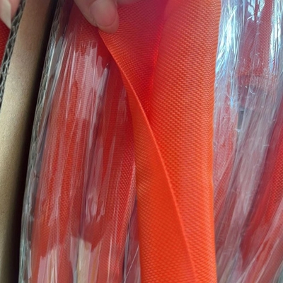 Bon prix Point de fusion 250C±5C Manche de câble en PET Excellente résistance aux produits chimiques Haute résistance à l'abrasion en ligne