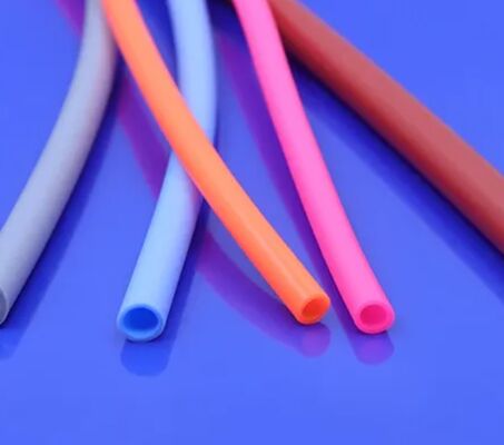 Bon prix Φ5.0 mm Manche en caoutchouc de silicone résistante à la chaleur durable protection isolante de la manche pour appareils électroménagers en ligne