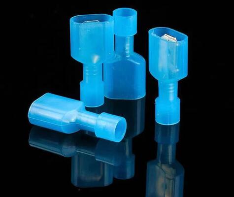 Bon prix 500 PCS Bleu FDFN2-250 Femme Terminals de crimping isolés 16-14 AWG Nylon déconnexion rapide Insérer connecteur à épée Brass automobile en ligne